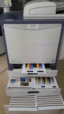 Máy photocopy màu Toshiba EStudio